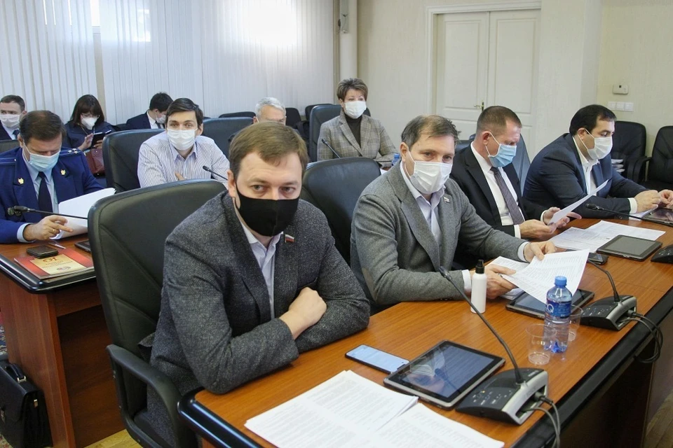 Инициативы по увековечиванию памяти поддержали депутаты городской Думы