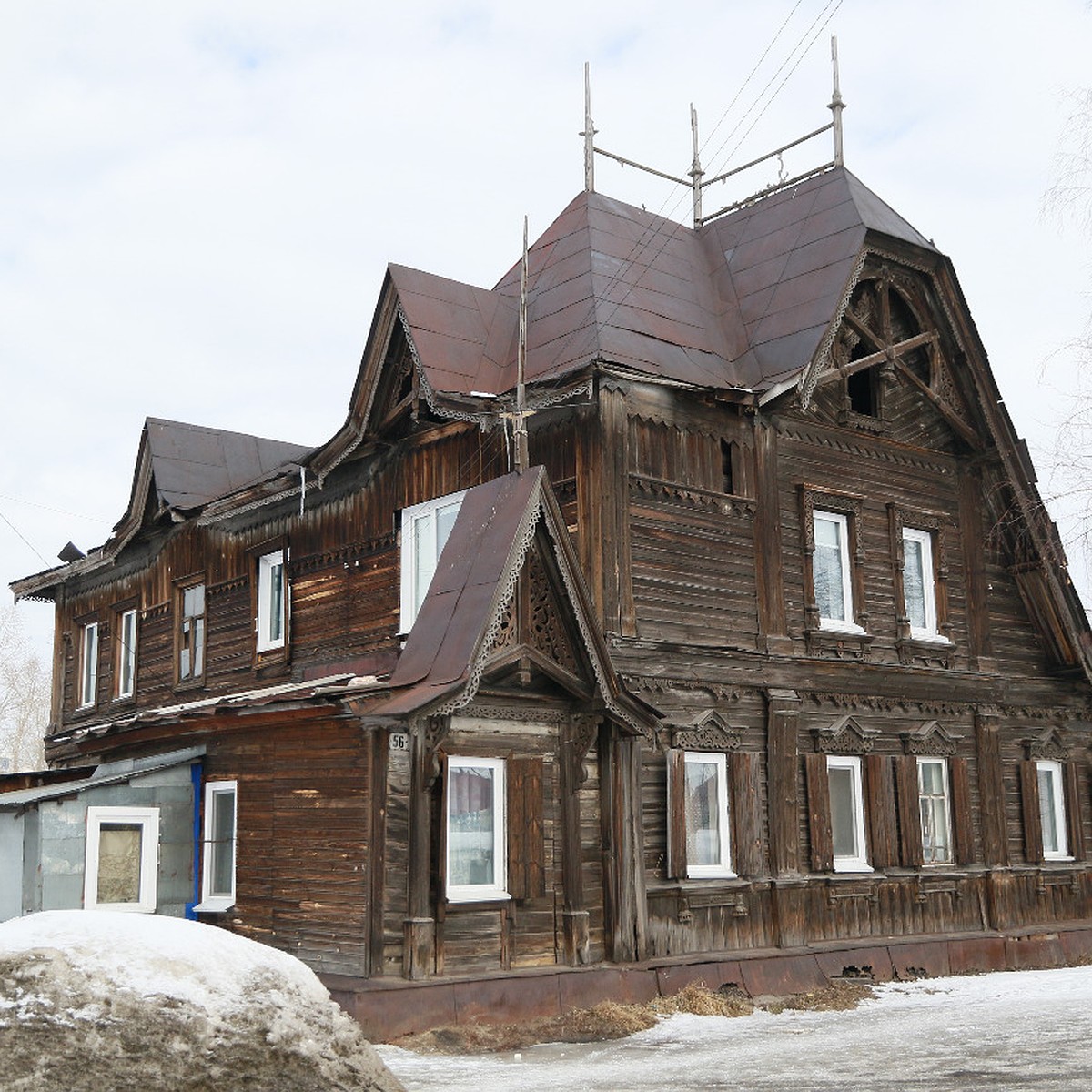 В Барнауле расселяют легендарный дом Лесневского: жильцы получат квартиры и  компенсации - KP.RU