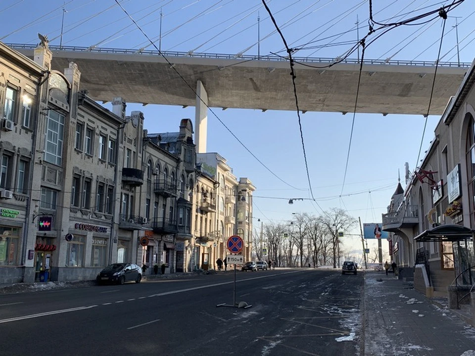 Ограничения на проезд по Светланской пока еще действуют