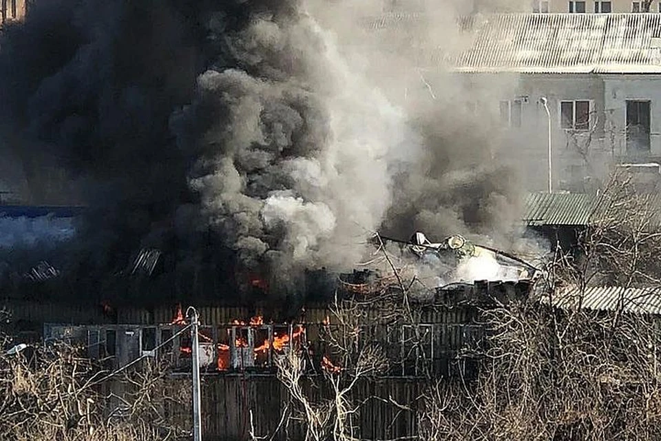 Пожар в Первомайском районе города. Фото: dpskontrol125rus
