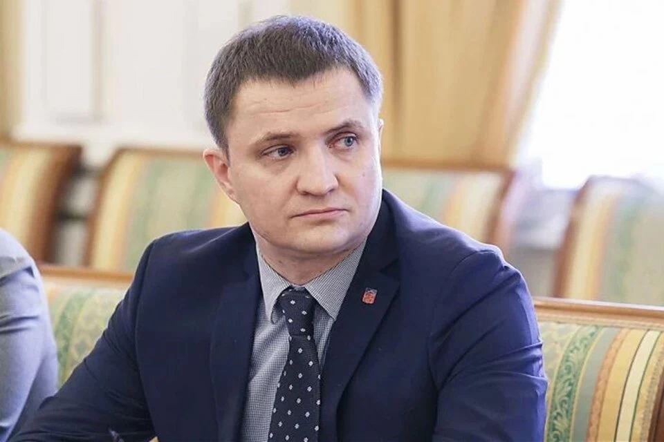 Дмитрий Вячеславович опроверг слухи, что региональные выплаты перестанут действовать с ноября. Фото: Правительство Мурманской области.