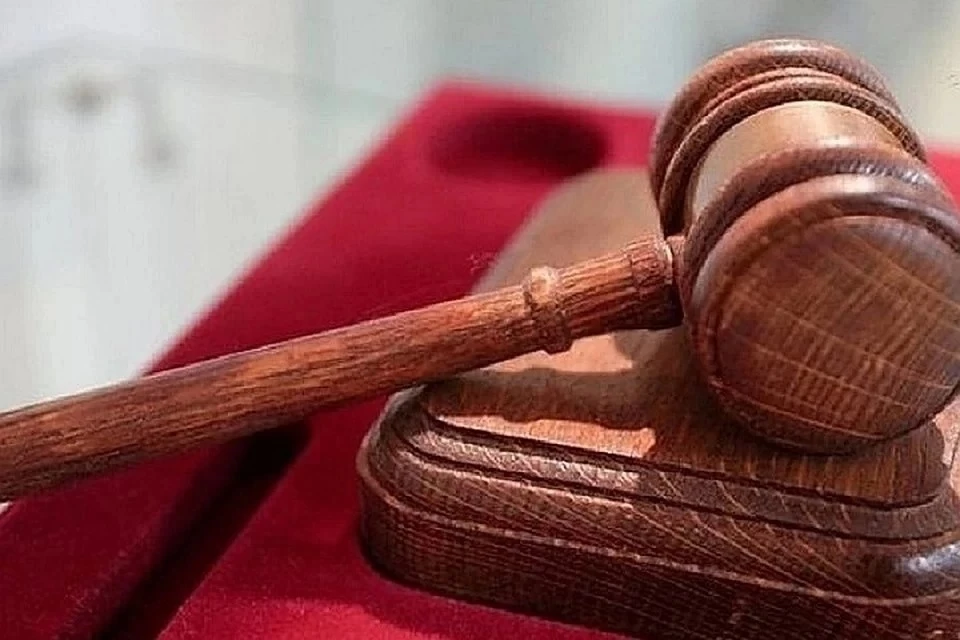 До насилия над детьми сибиряк не имел проблем с законом.