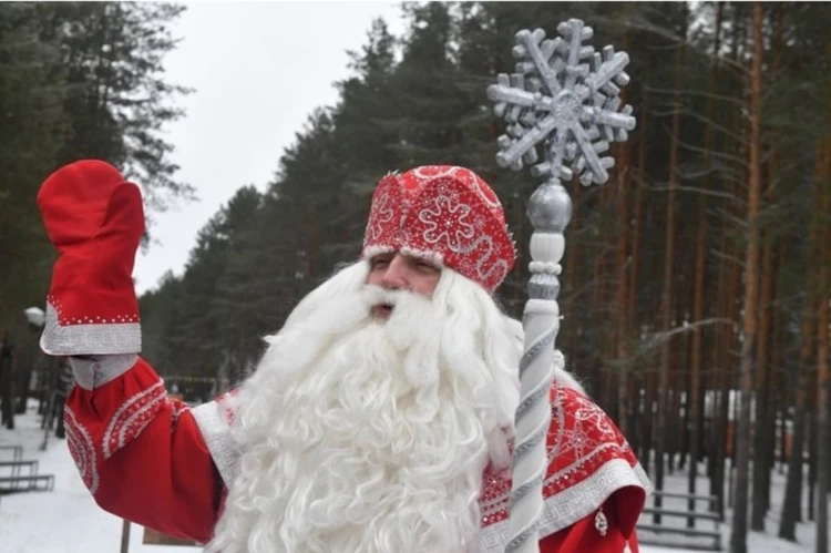 Встретил Деда Мороза в Южно-Сахалинске, получил подарок