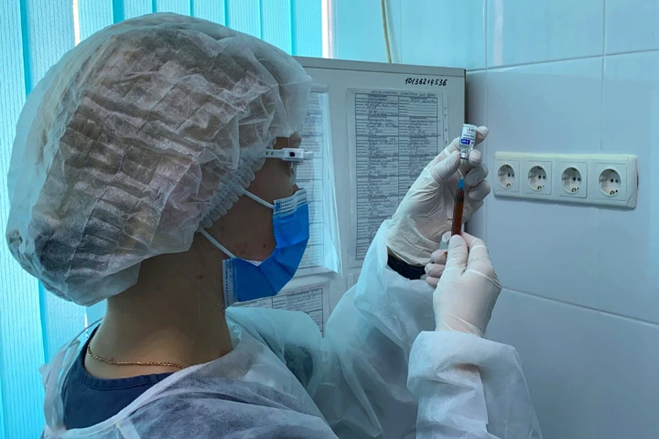 41 медработник прошел вакцинирование от COVID-19