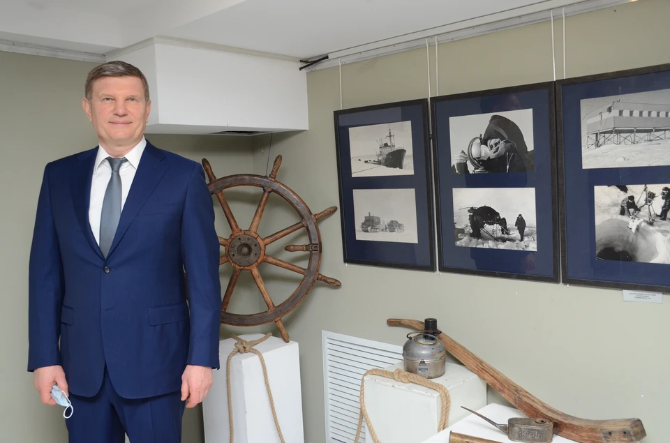 Олег Савченко побывал в Антарктиде и покорил семь высочайших вершин мира.