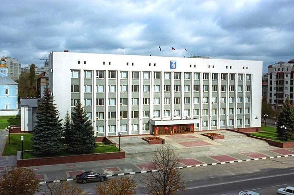 Чиновники мэрии Белгорода будут ездить на такси.