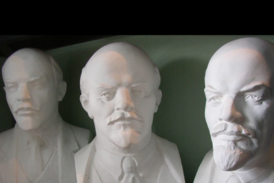 После ковида у многих выпадут волосы. Но лысыми, как Ленин, вы не станете, утешают трихологи.