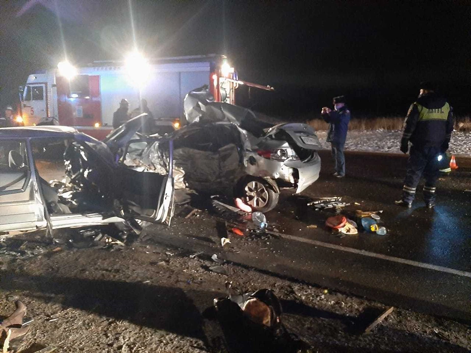 6 человек погибли в жутком ДТП под Смоленском. Фото: Влад Светлов, ВКонтакте.