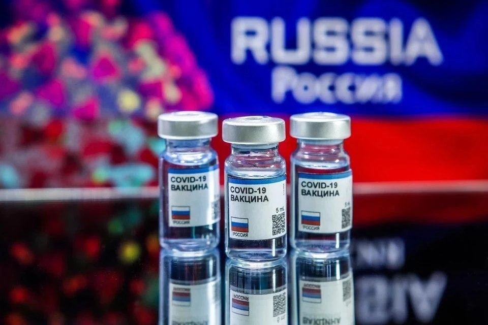 Журналист NYT привился российской вакциной «Спутник V»