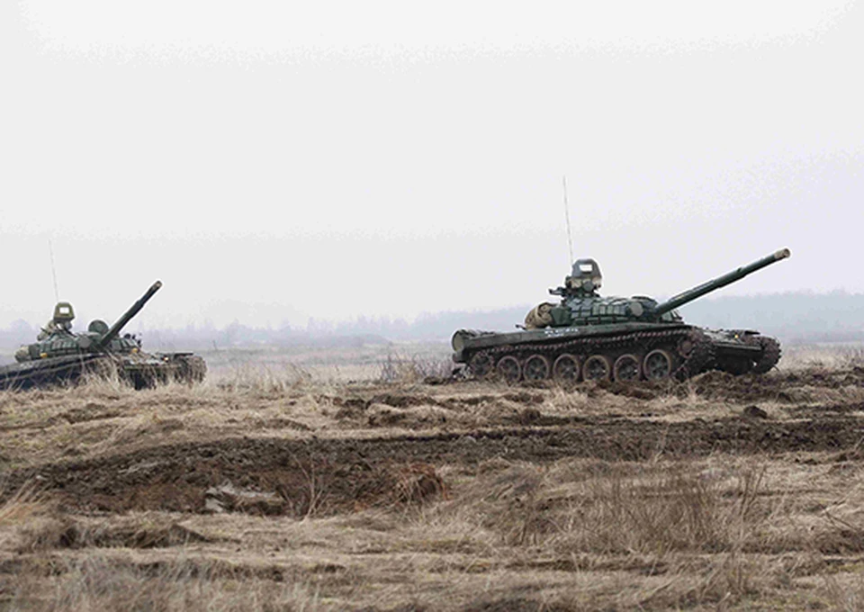 Броня по-прежнему крепка и танки наши быстры.