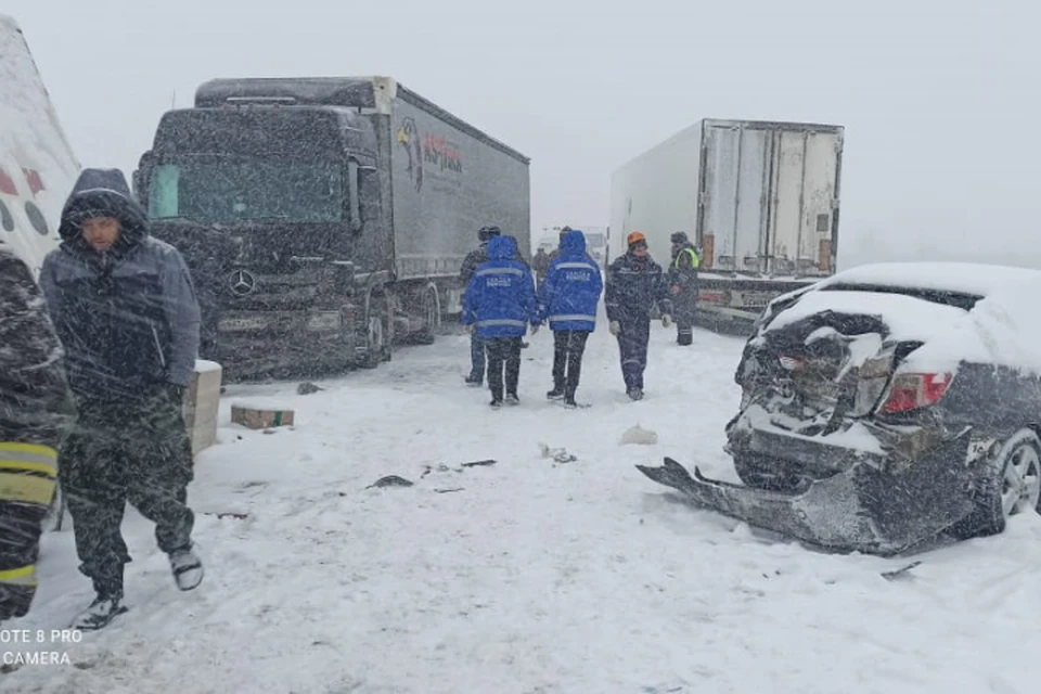 Авария случилась рано утром 15 января. Фото: УГИБДД России по РО.