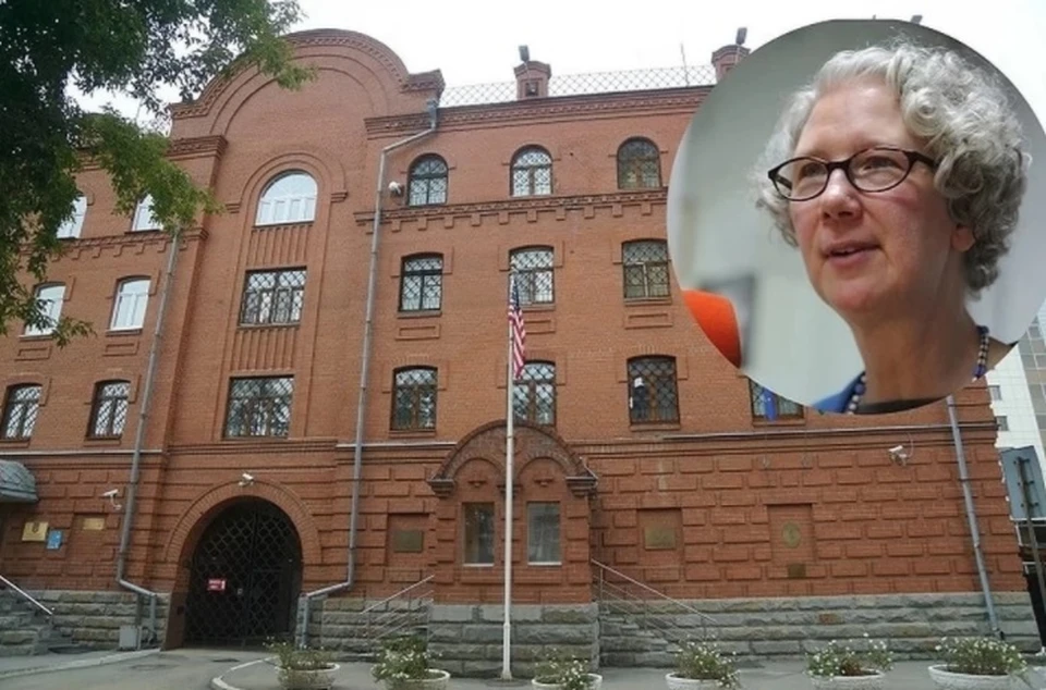 Стороу продолжает работать в Екатеринбурге