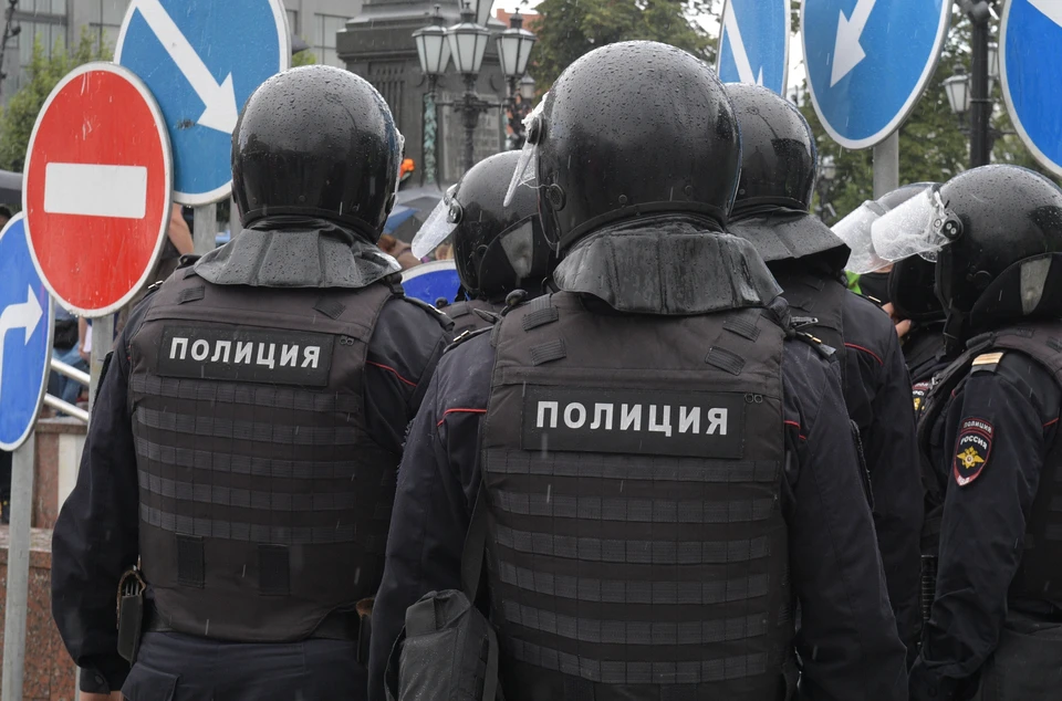 В полиции предупредили, что любые провокации будут пресекаться.