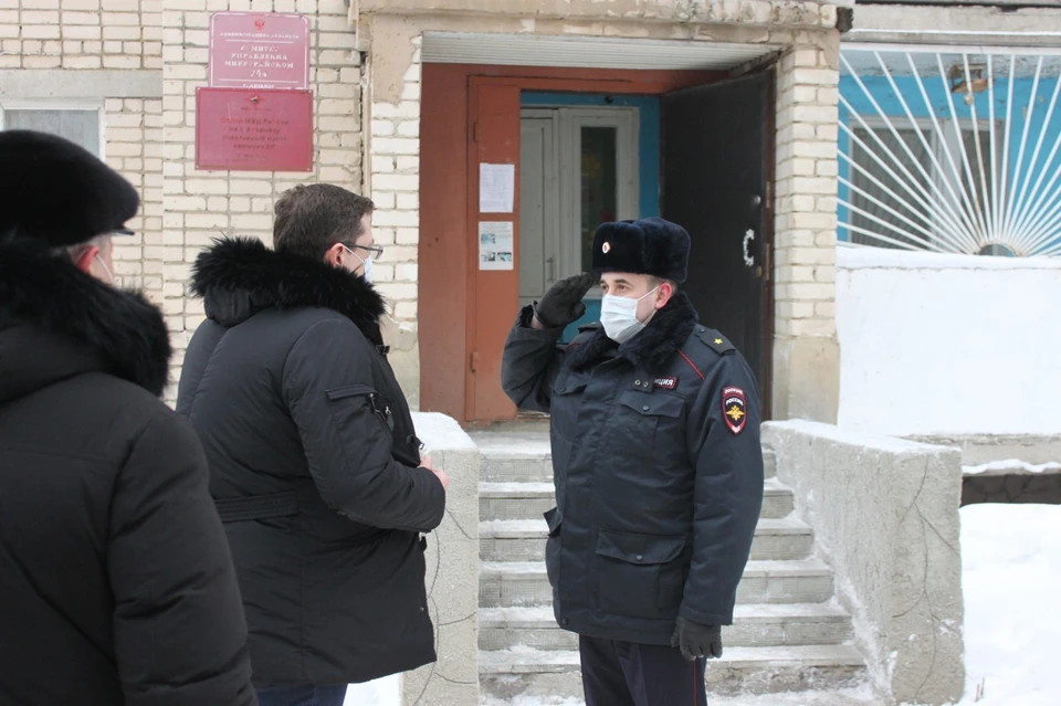 Арзамасского участкового, спасшего 30 человек из огня, поблагодарил Глеб Никитин