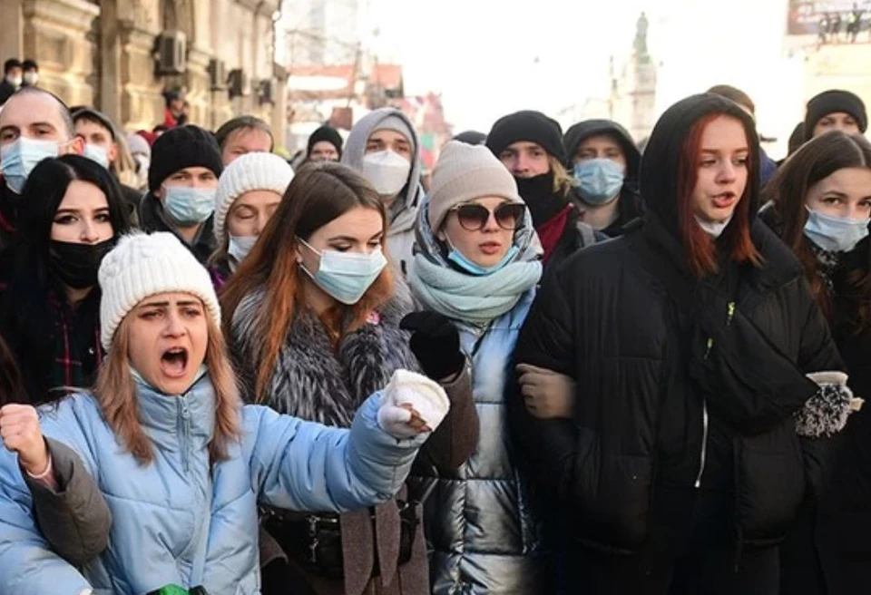 На несанкционированный митинг в Москве пришли 19 человек, зараженных коронавирусом. Фото: Дмитрий Ефремов/ТАСС