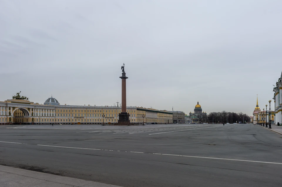 Дворцовая площадь в Петербурге