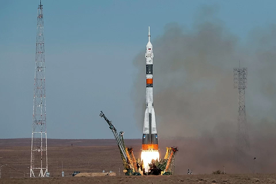 Россия планирует отправить в космос четырех туристов в 2022-2023 годах