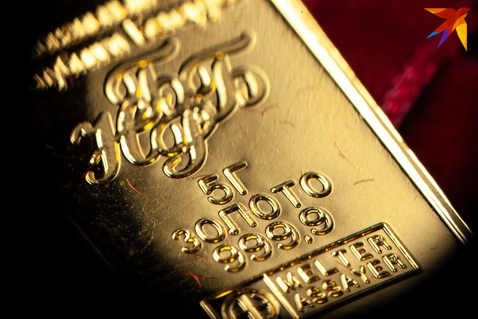 Многие страны меняют свое золото на деньги, чтобы оказывать помощь экономике в связи с коронавирусом. Поэтому цены на золото сейчас снижаются - отличное время для покупки.