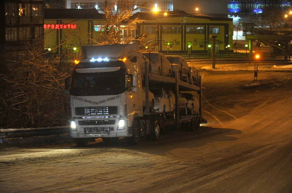 Во Владивостоке рекомендовано ограничить въезд в город большегрузных автомобилей