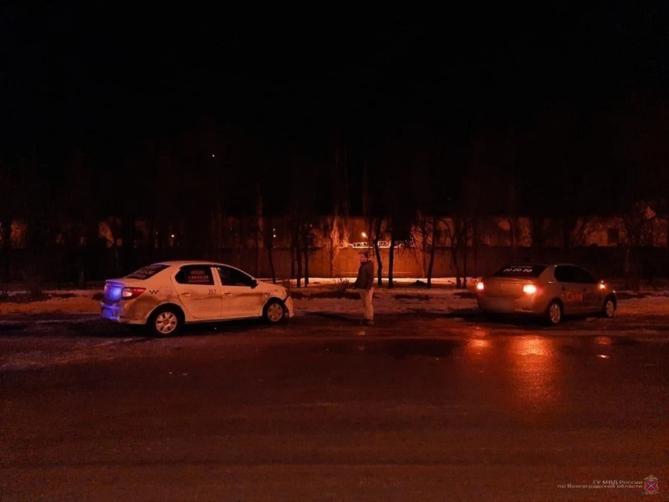 В Волжском за сутки произошло сразу несколько ДТП с пострадавшими.