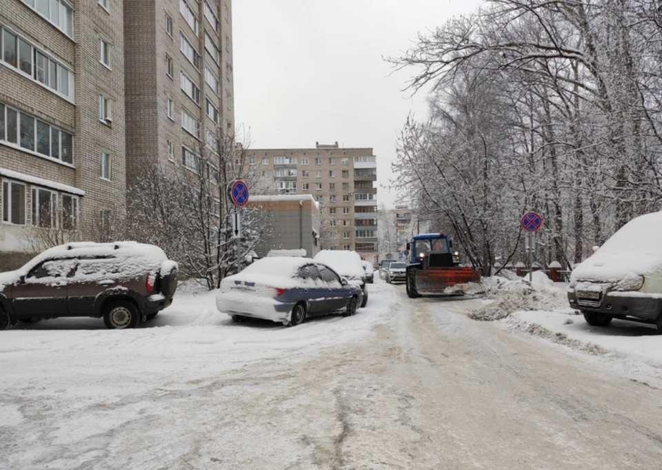 На восточной улице на карнизах узких слушать