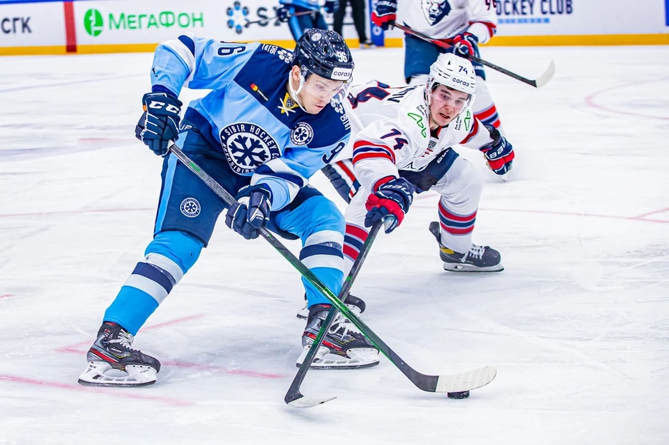 Игра закончилась со счетом 2:1 в овертайме. Фото: https://vk.com/hcsibir1962