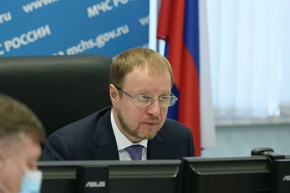 Виктор Томенко провел заседание краевой комиссии по чрезвычайным ситуациям.