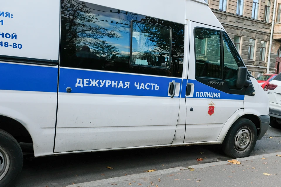Полиция накрыла цех по производству паленого алкоголя в Ленобласти