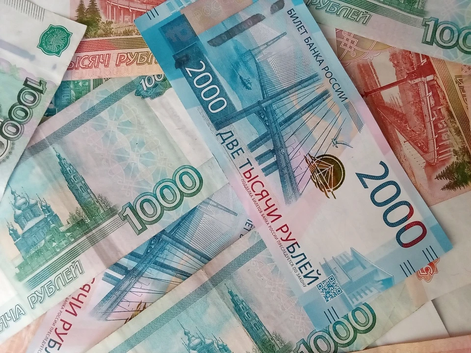 Приняв мошенников за работников банка и полиции, ноябрянин лишился более 135 тысяч