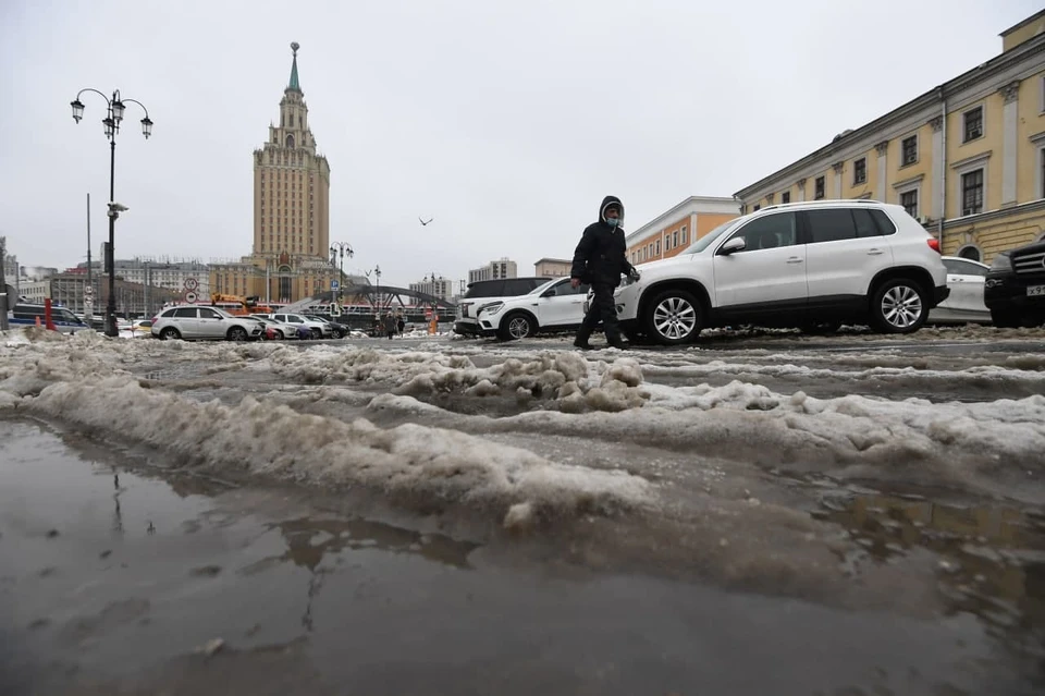 В Москве за сутки выявлено 1 905 новых случаев заражения коронавирусом