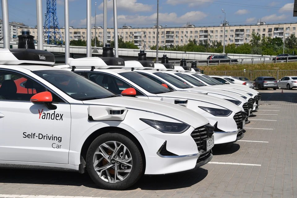 Тестирование полностью беспилотных авто в России начнется в 2021 году