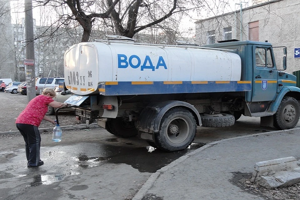 В лаборатории проведут исследование проб воды по многим показателям