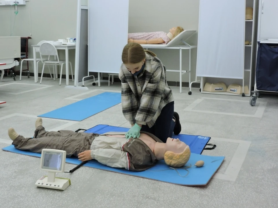 В Когалыме школьники и студенты показали свои навыки по спасению людей Фото: ГУ МЧС России по ХМАО-Югре