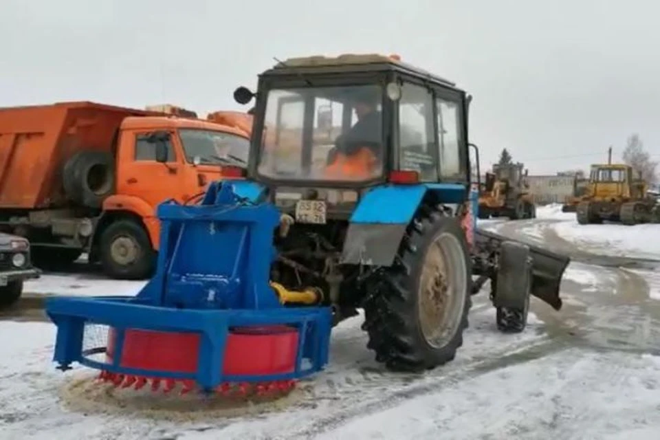 В Рыбинске закупили специальную фрезу для ремонта колодцев и люков, в которые стекаются талые воды.