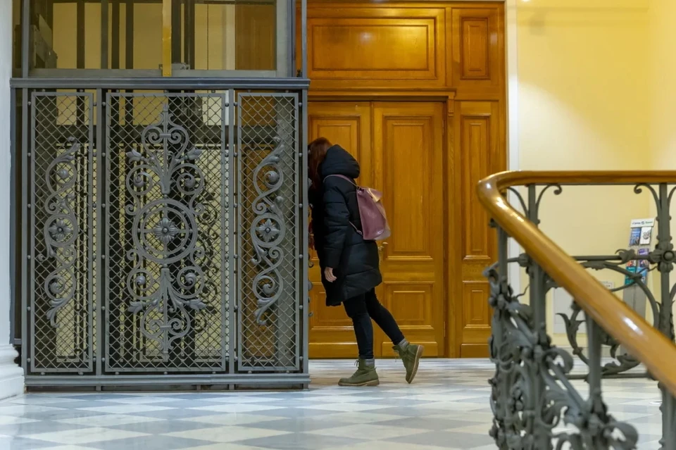 В ЗакСе попробуют добиться отмены платы за лифты на первых этажах домов в Санкт-Петербурге.