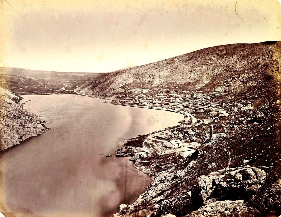 Балаклавская бухта. Виды Крыма в 1869 во время путешествия принца Уэльского