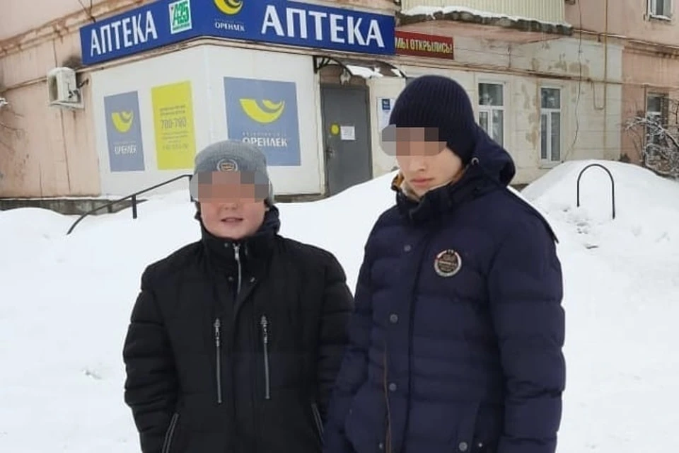 Богдан и Саша заслуживают уважения и вознаграждения за свой честный поступок Фото: ГУ МВД по Оренбургской области