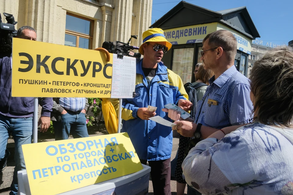 Москвичи являются практически главными туристами в Ленобласти.