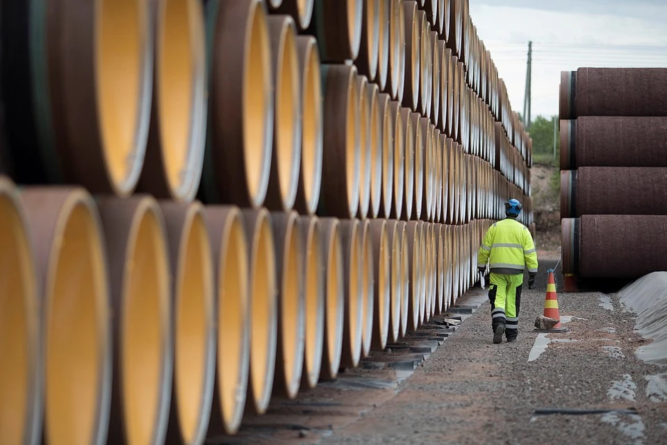 Nord Stream 2 сообщает об активности военных кораблей в зоне строительства "Северного потока-2"