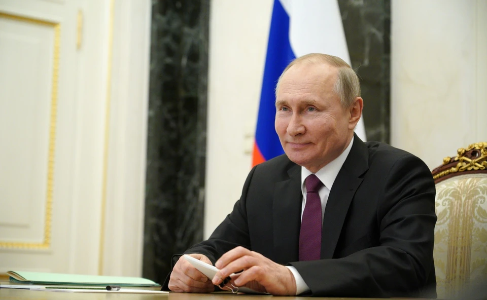 Владимир Путин поздравил работников и ветеранов геологической отрасли с профессиональным праздником