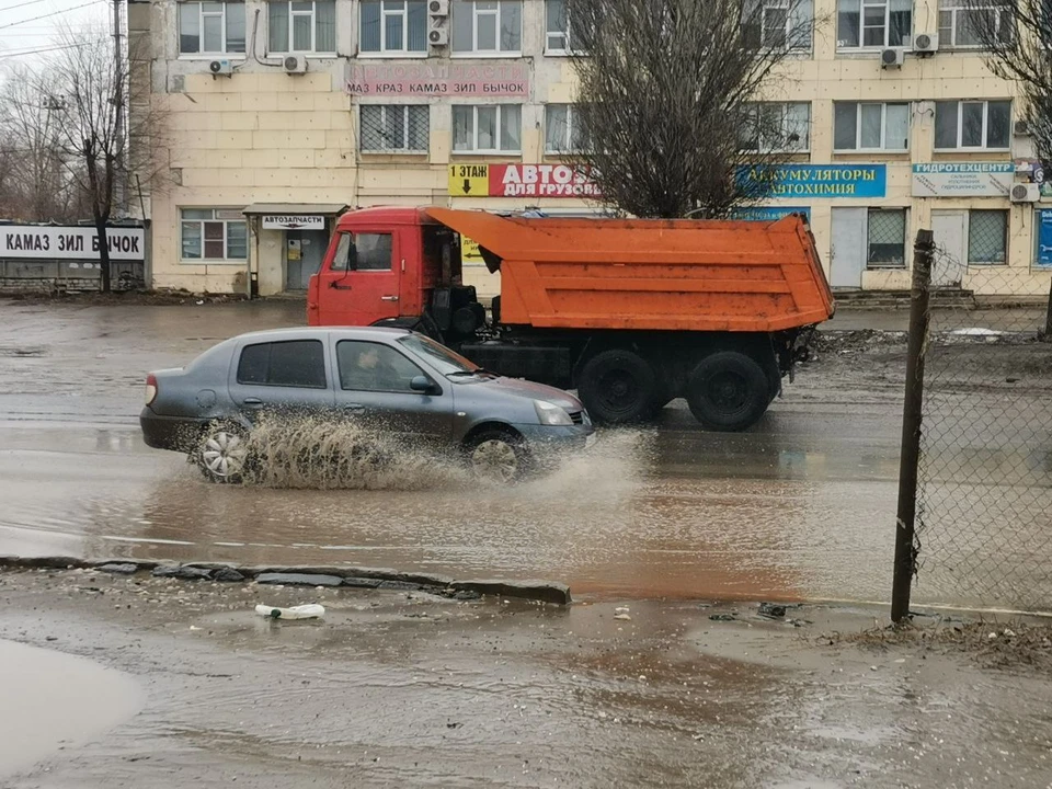 В Самаре тонут машины