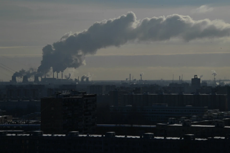 В Омском воздухе обнаружили опасный угарный газ.
