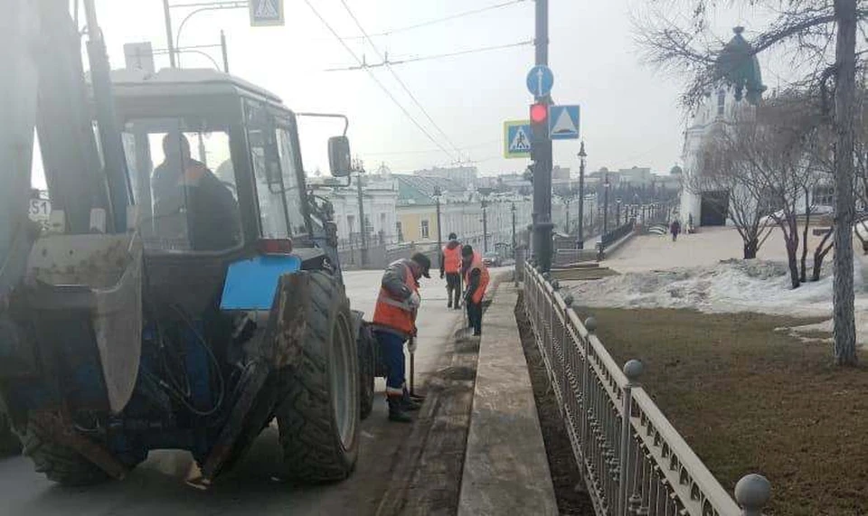 Пока от пыли почистят только центральные улицы. Фото: пресс-служба администрации Омска