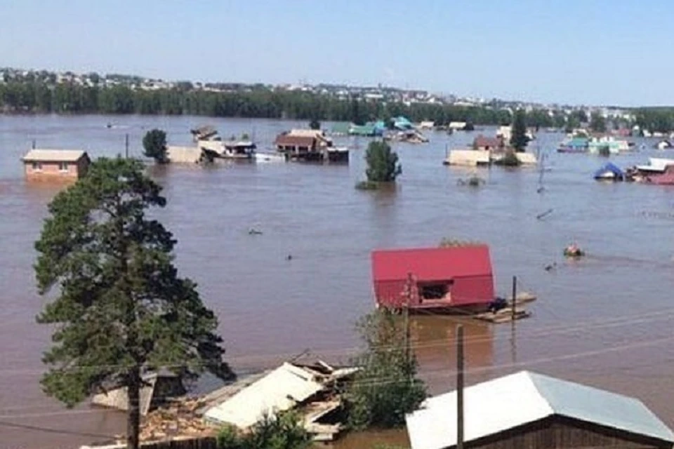 Сибирячка хотела получить компенсацию после наводнения в Тулуне за сгоревший за 7 лет до этого дом