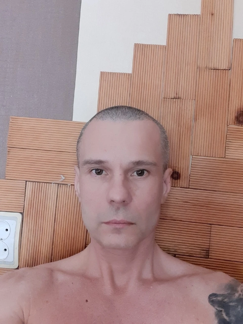 Олег не ест уже 15 суток.