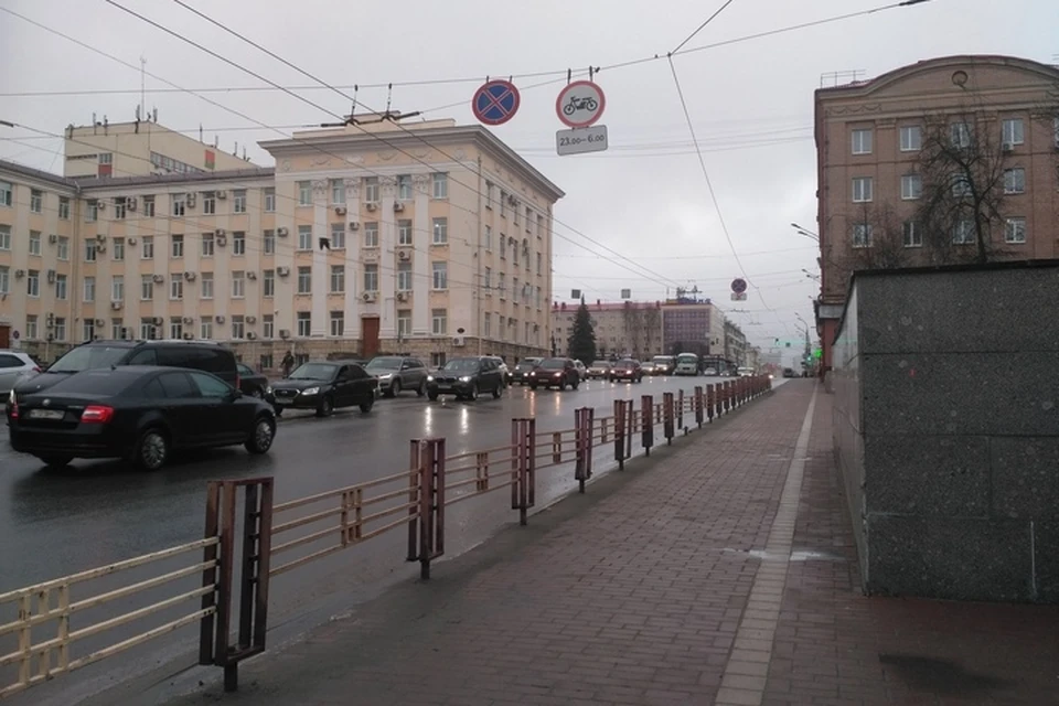 В лидерах по суточному приросту оказался Брянск - 46 новых случаев ковида.