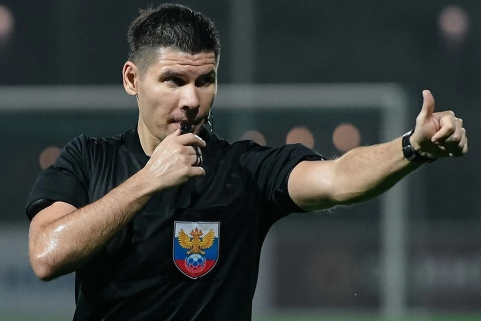Евгений Кукуляк работает футбольным арбитром с 2021 года Фото: ФК «Уфа»
