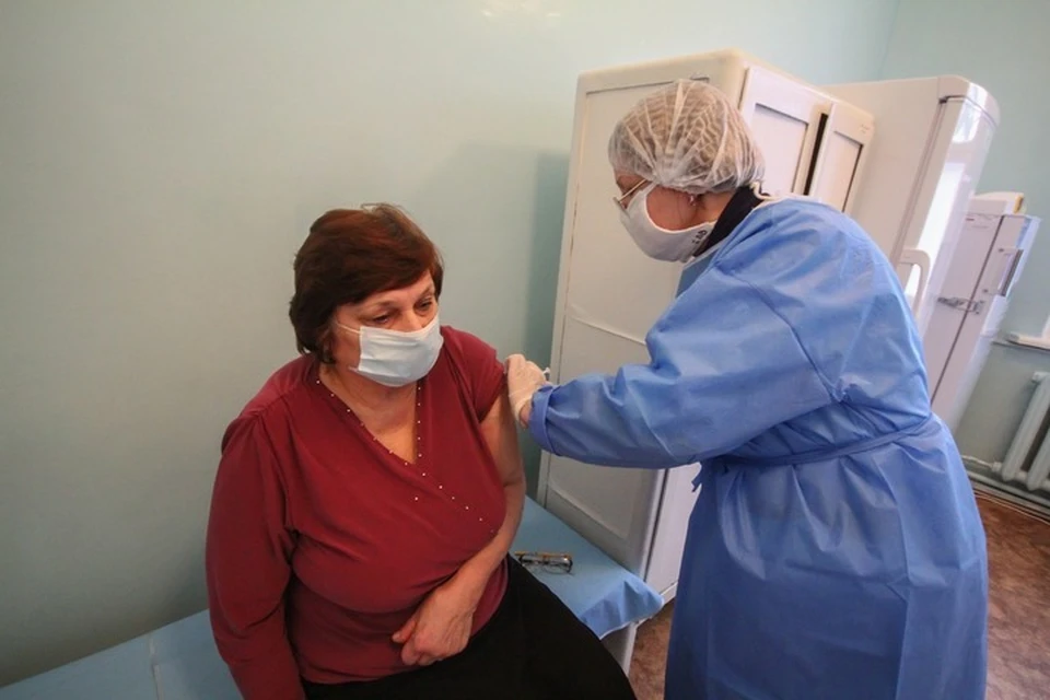 В ДНР продолжается иммунизация жителей российской вакциной от коронавируса «Спутник V»