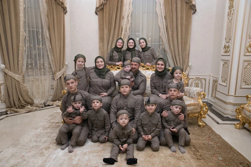Семья главы Чечни Рамзана Кадырова