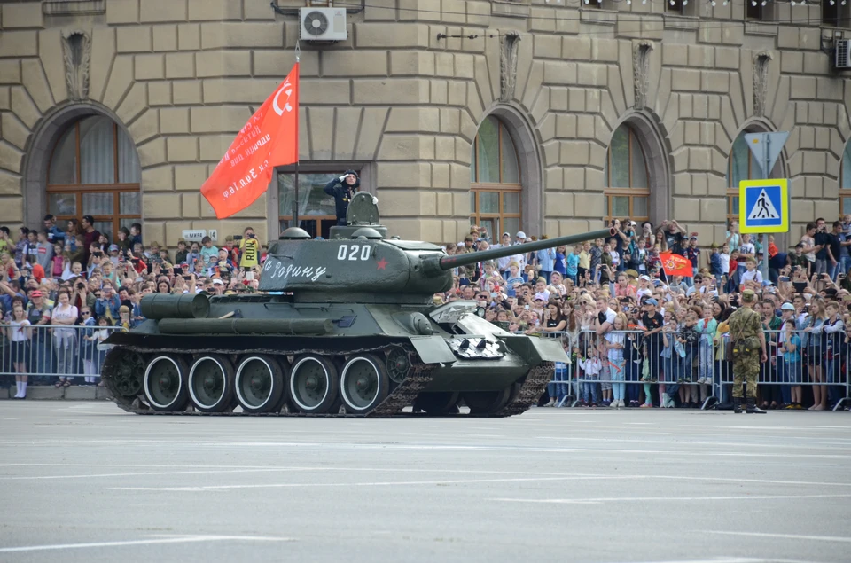 Парад в красноярске сегодня